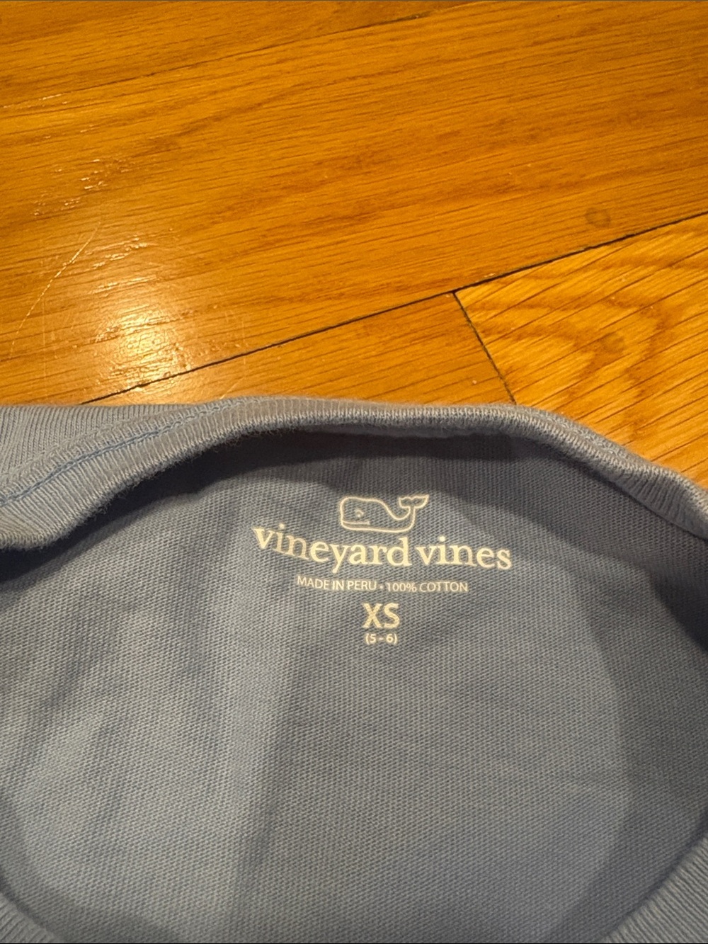 Vineyard Vines Kids Long-Sleeve Pocket Tee in Light Blue with Pink Whale - Picture 3 of 4